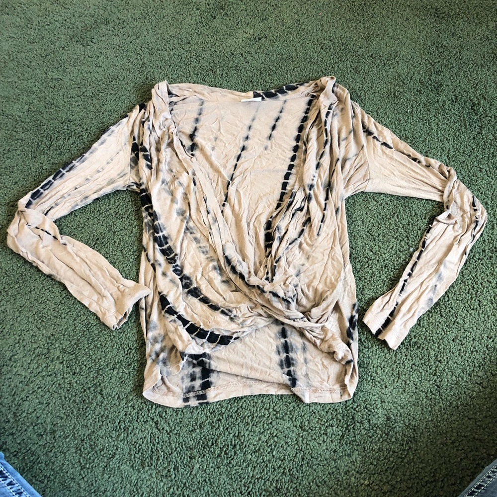 Long sleeve shirt